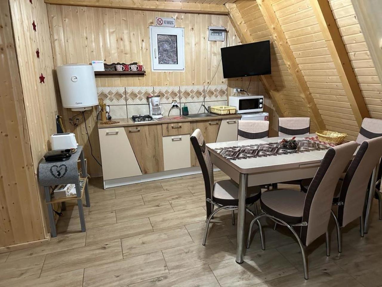 Cabanutze Satic Villa Rucăr Екстериор снимка