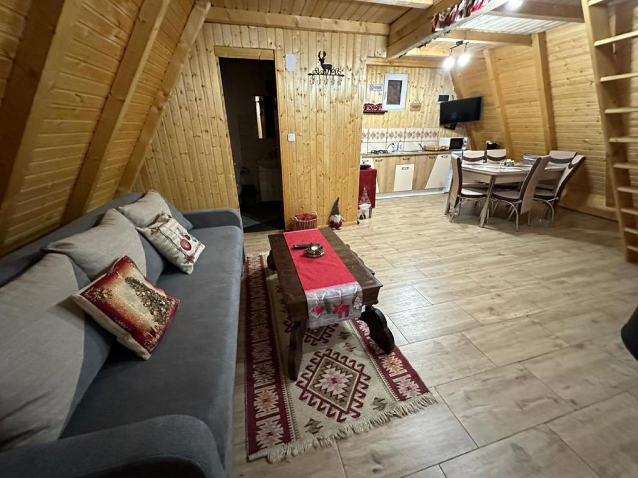 Cabanutze Satic Villa Rucăr Екстериор снимка