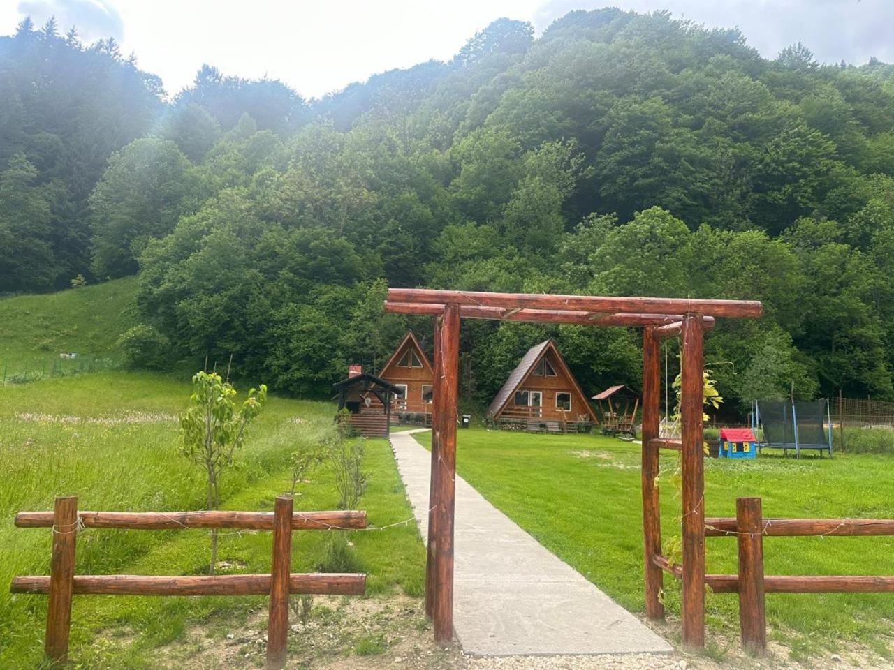 Cabanutze Satic Villa Rucăr Екстериор снимка