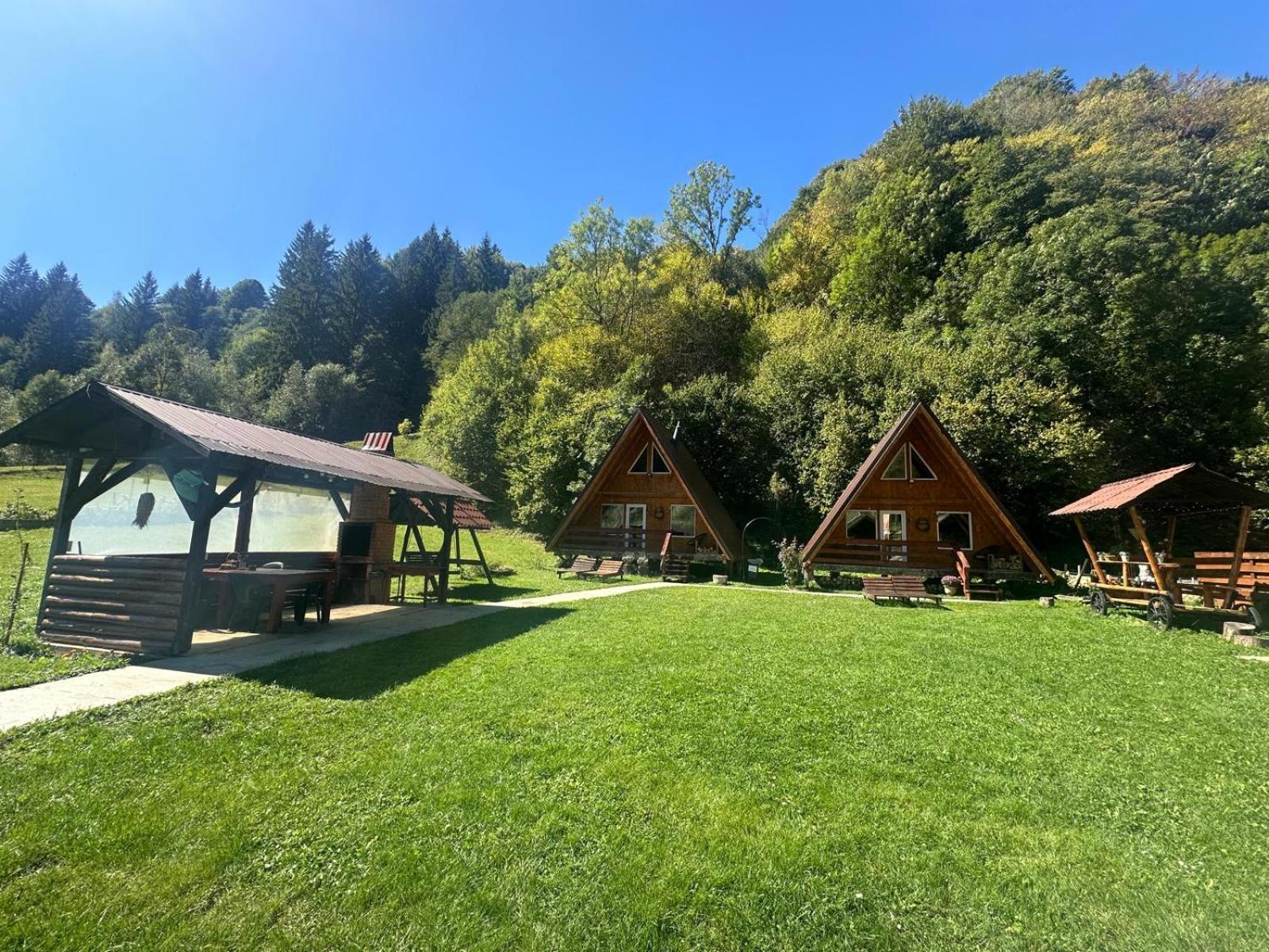 Cabanutze Satic Villa Rucăr Екстериор снимка